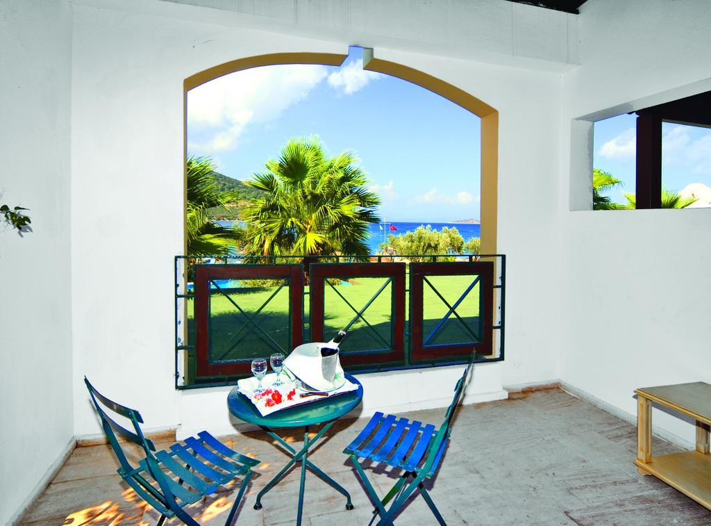 Izer Hotel Beach Club Torba Ngoại thất bức ảnh