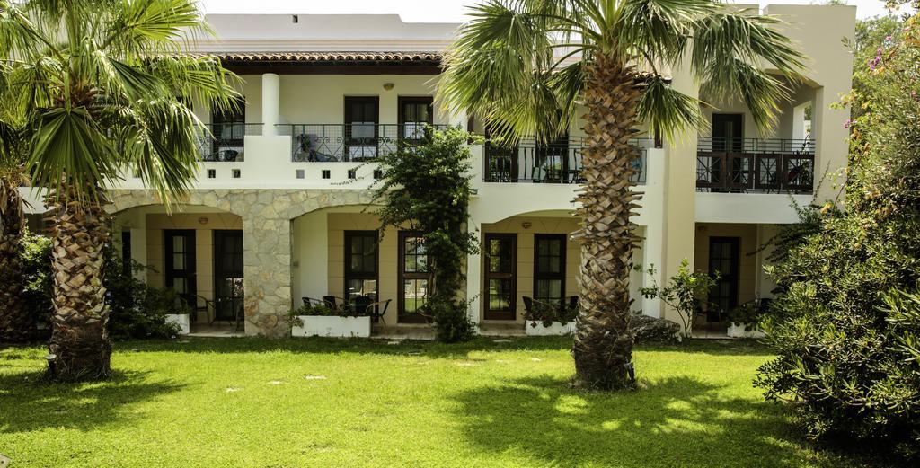 Izer Hotel Beach Club Torba Ngoại thất bức ảnh